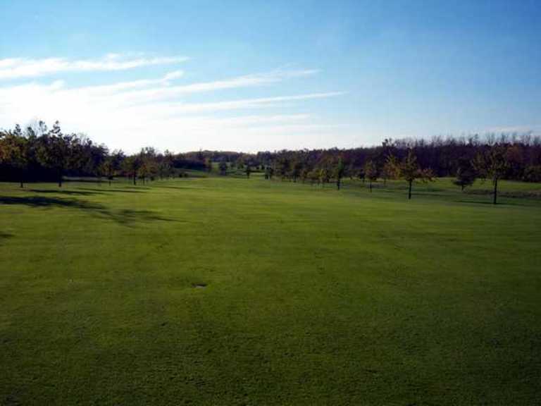 Book Online at Rio Vista Golf Course High River, Golf Course